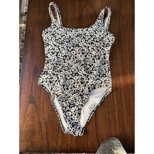 Victoria’s Secret, pink floral, black and white swimsuit large
